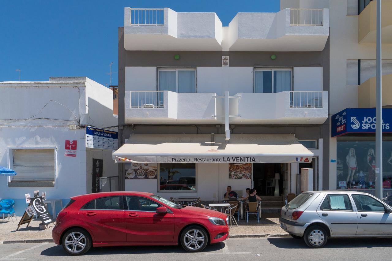 T2 Avenida- Frente Mar, Ar-Condicionado, Wifi Apartment Quarteira Bagian luar foto