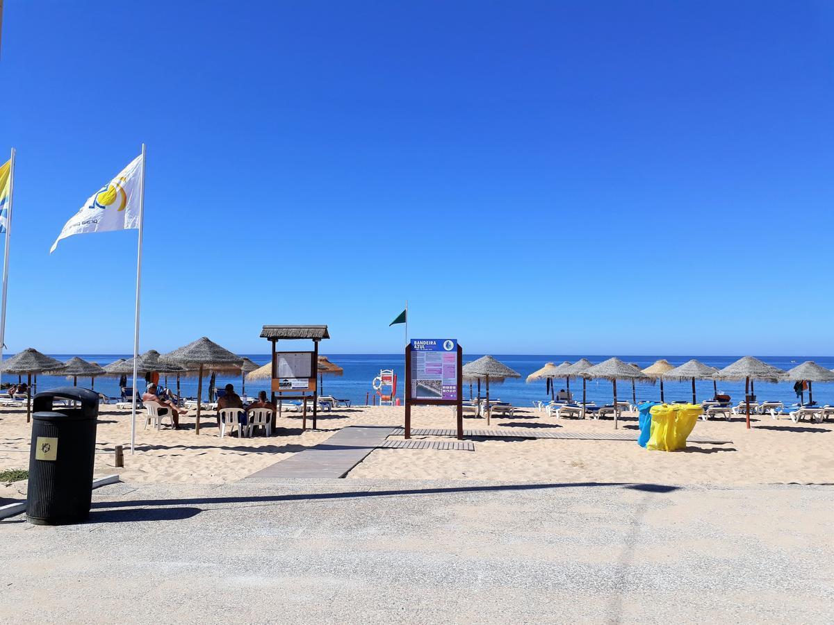 T2 Avenida- Frente Mar, Ar-Condicionado, Wifi Apartment Quarteira Bagian luar foto